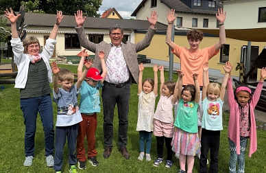 Kiga Lebensbaum Gruppenfoto